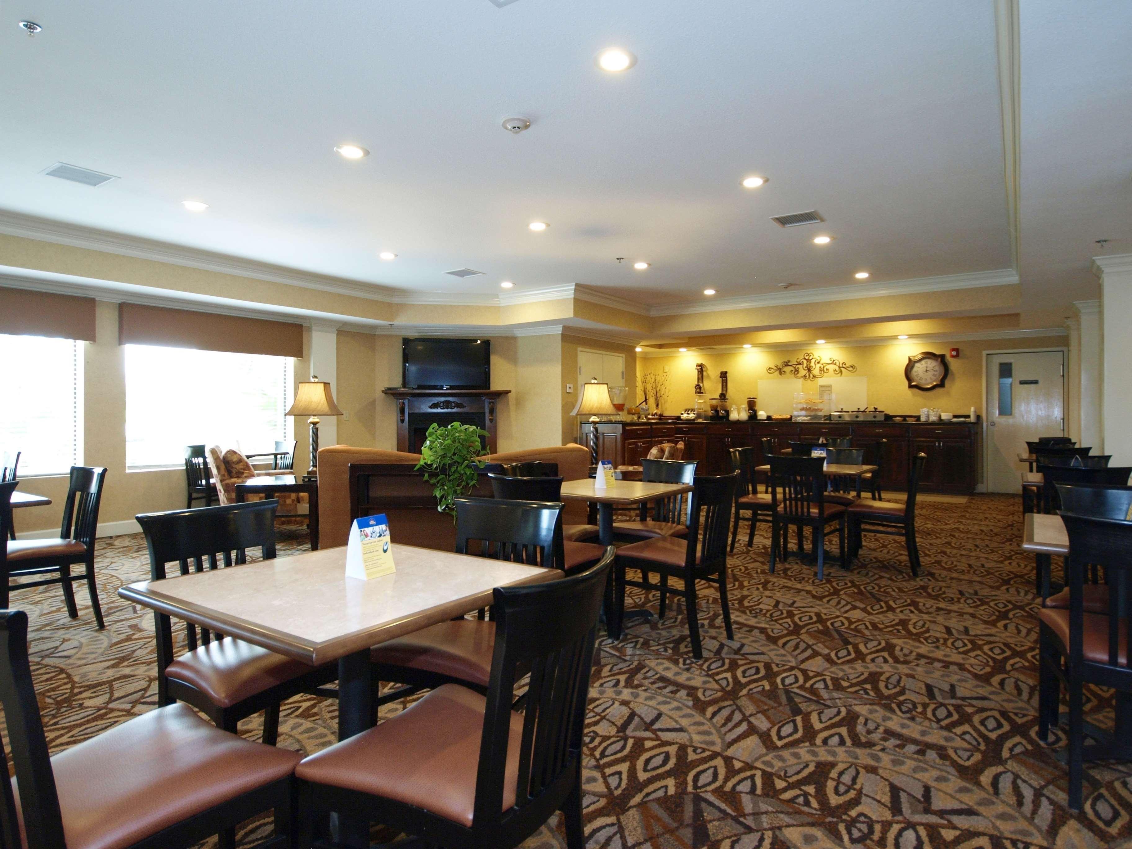 เบสต์ เวสเทิร์น พลัส วาลโดสตา โฮเต็ล แอนด์ สวีตส์ Hotel วัลโดสตา ภายนอก รูปภาพ