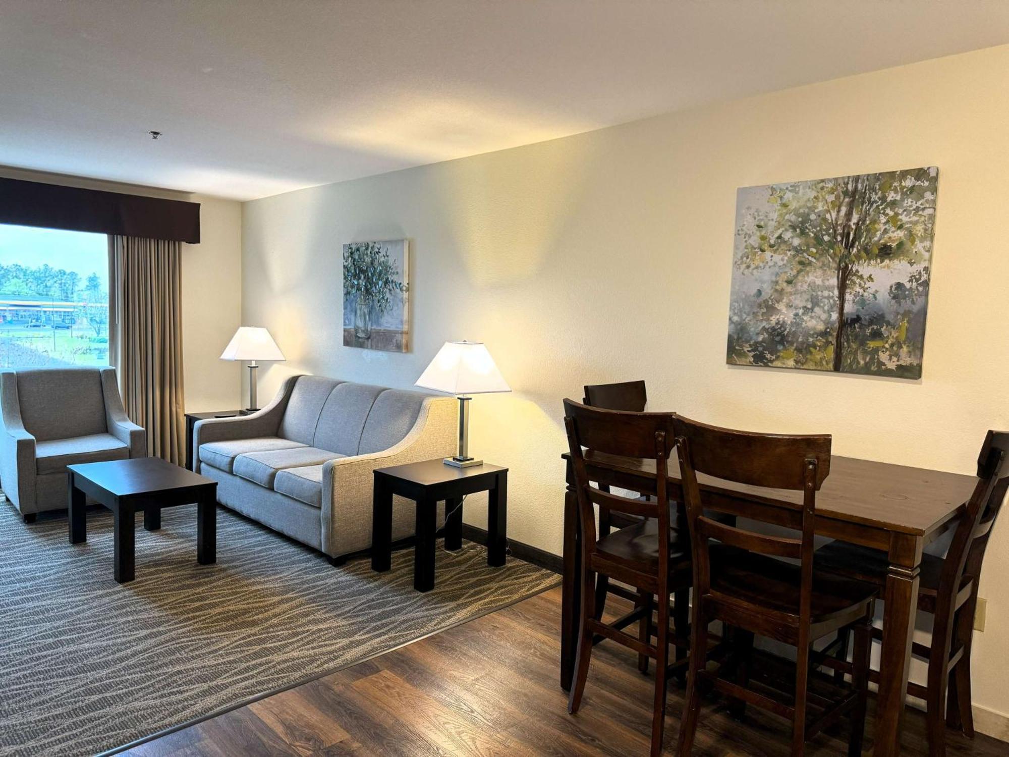 เบสต์ เวสเทิร์น พลัส วาลโดสตา โฮเต็ล แอนด์ สวีตส์ Hotel วัลโดสตา ภายนอก รูปภาพ
